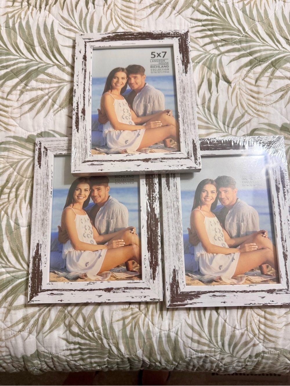 NWT- Set of 3 Langdon House 5x7 Distressed White Rustic Farmhouse Photo Frames